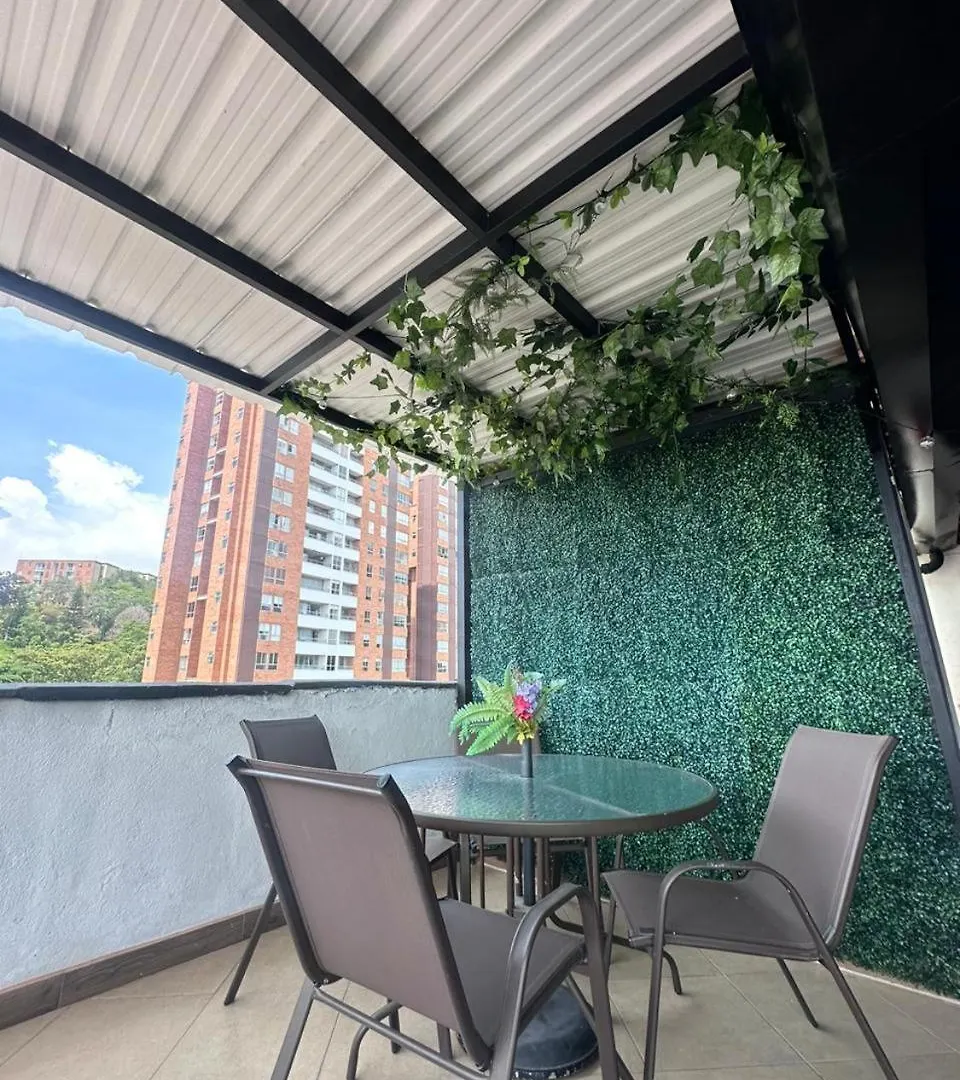 Homestay Habitacion En Apartamento Duplex, Internet, Terraza- Envigado Colombia